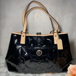 🌸 Coach Leah Embossed Black Patent Leather Purse